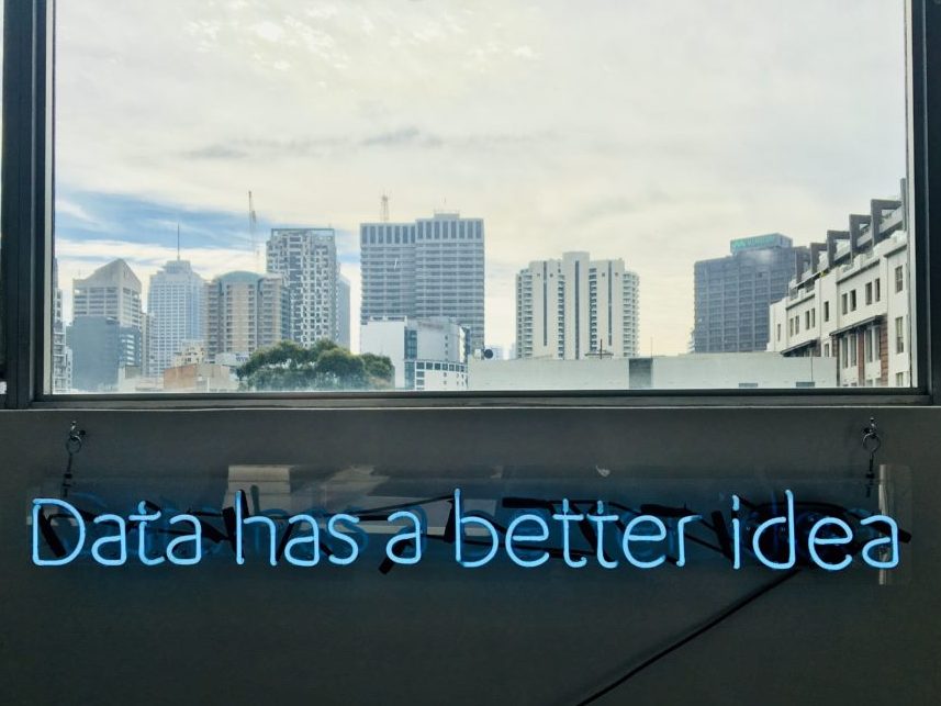 ventana y mensaje Data has a better idea